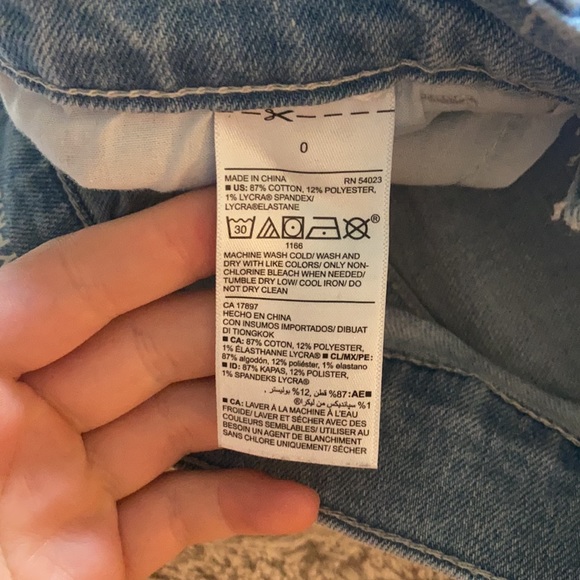 Old navy Boyfriend shorts - Picture 3 of 6